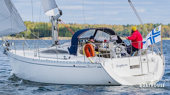 Delphia  D37 | Volvo Penta D1-30B 2 of 30