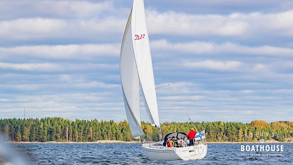 Delphia  D37 | Volvo Penta D1-30B 4 of 30