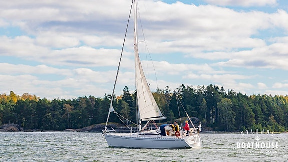 Delphia  D37 | Volvo Penta D1-30B 3 of 30