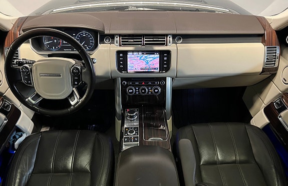 Land Rover Range Rover 10 of 21