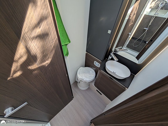 Adria MATRIX SUPREME 670 SL 14 of 21