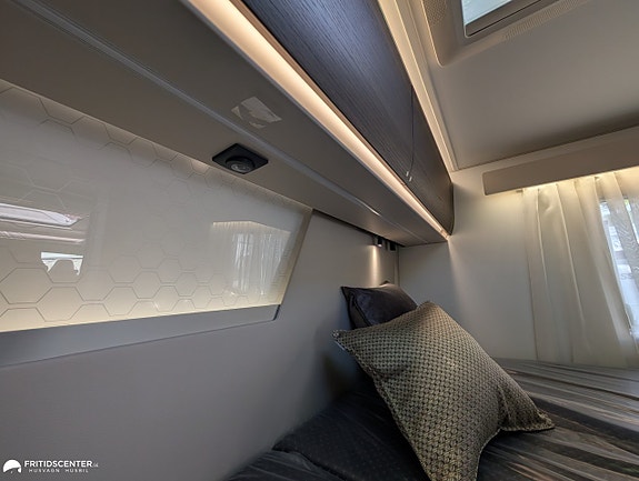 Adria MATRIX SUPREME 670 SL 12 of 21