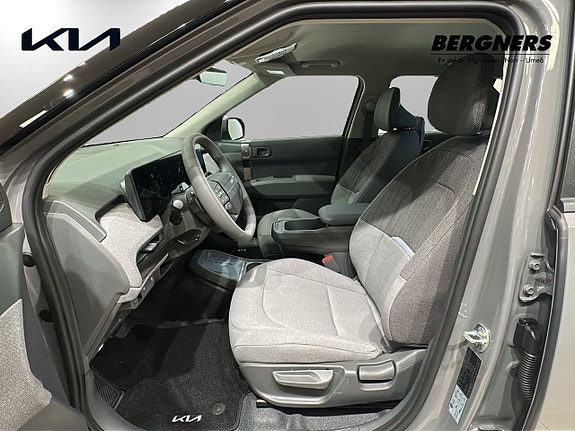 Kia EV3 8 of 16