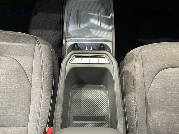 Kia EV3 12 of 16