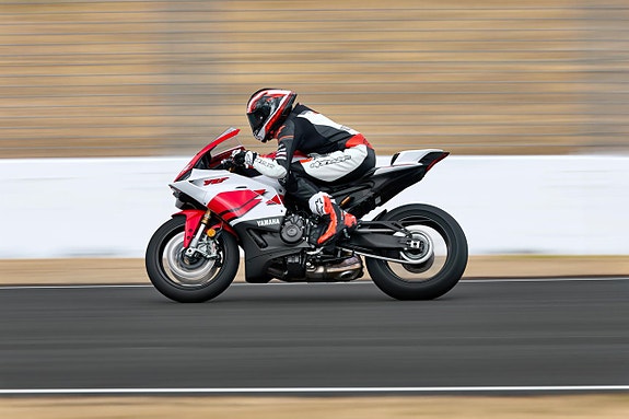 Yamaha R9 ABS  70th ANNIVERSARY yzf r9 YZF900 7 of 8