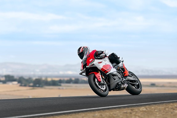 Yamaha R9 ABS  70th ANNIVERSARY yzf r9 YZF900 5 of 8