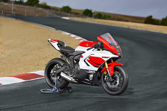 Yamaha R7 ANNIVERSARY ABS DEMO SPARA 12000kr TAIL TIDY 26 mil yzf r7 6 of 8