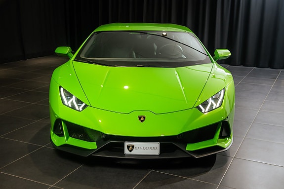 Lamborghini Huracan 4 of 5