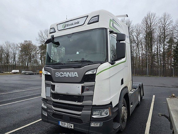 Dragbil Scania R540 6x2 med hydraulik