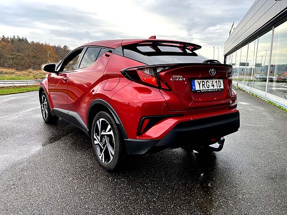 Toyota C-HR 5 of 5