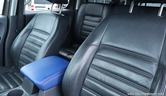 Volkswagen Amarok 7 of 24