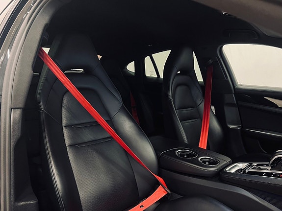 Porsche Panamera 4 7 of 23