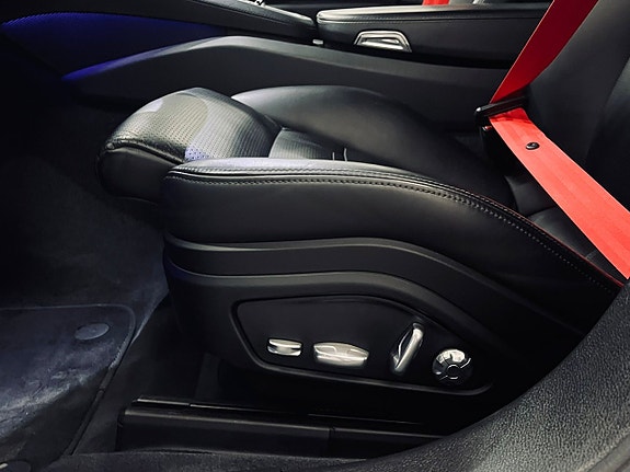 Porsche Panamera 4 9 of 23