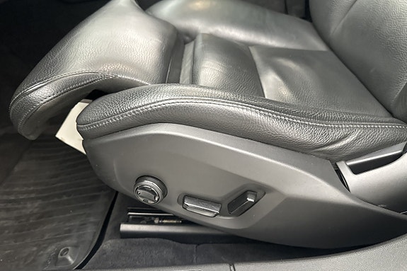 Volvo S90 13 of 30