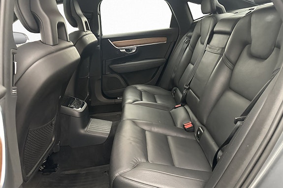 Volvo S90 12 of 30