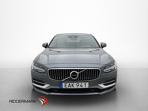 Volvo S90 2 of 5