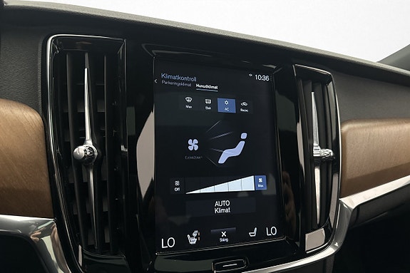 Volvo S90 23 of 30