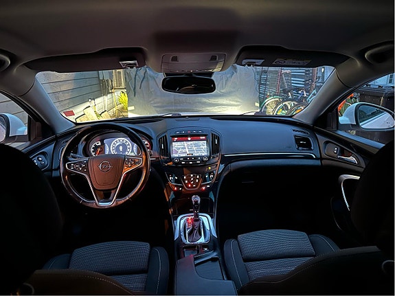 Opel Insignia 4 of 5