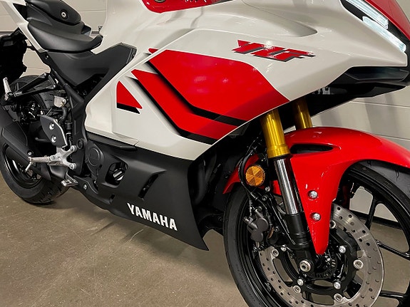 Yamaha R3 ABS 70th ANNIVERSARY A2 HOJ NYHET 4 of 11