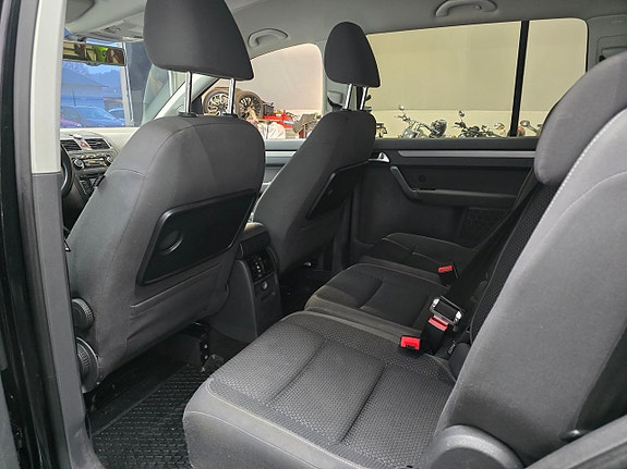 Volkswagen Touran 8 of 19