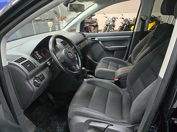 Volkswagen Touran 7 of 19