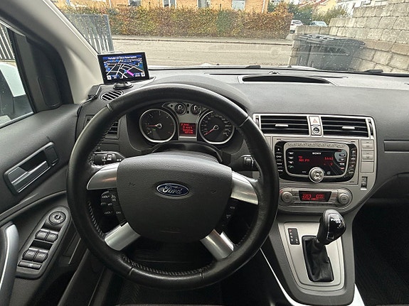 Ford Kuga 24 of 25
