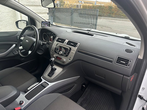 Ford Kuga 17 of 25