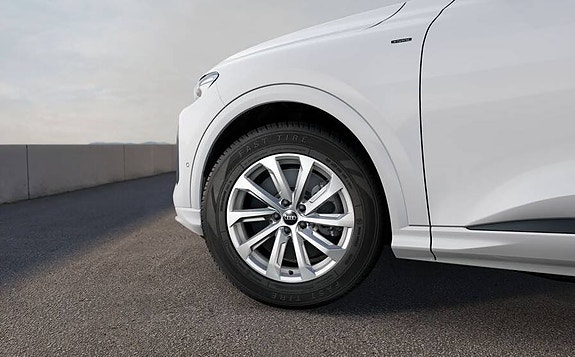 Audi Q5 4 of 5