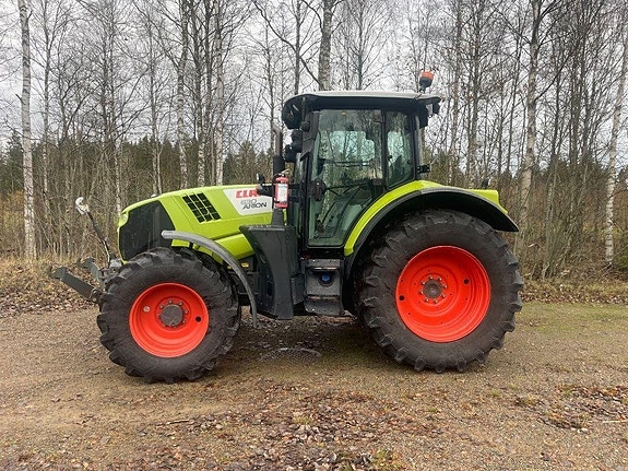 CLAAS Arion 630 CIS