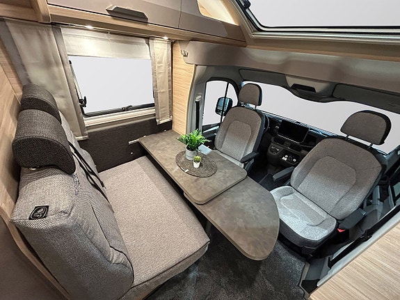Knaus VAN TI PLUS 650 MEG Platinum Selection 4x4 AUT - ALDE 6 of 30
