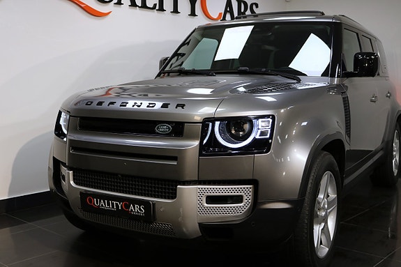 Land Rover Defender 110 22 of 25