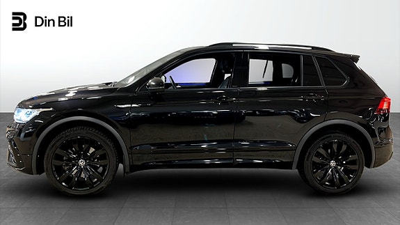 Volkswagen Tiguan 2 of 5