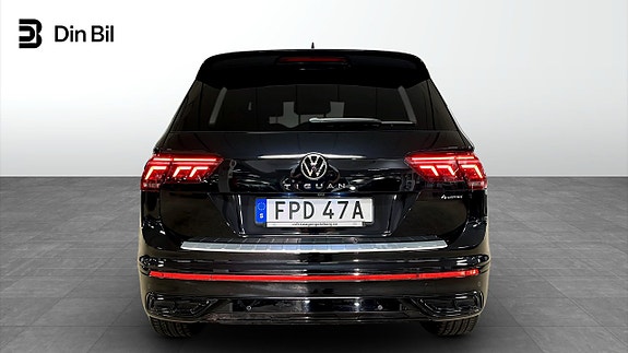 Volkswagen Tiguan 5 of 5