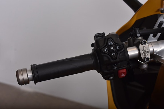 Ducati Panigale V2 S Giallo *1 ex omg lev* 10 000 kr rabatt! 18 of 19