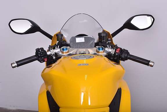 Ducati Panigale V2 S Giallo *1 ex omg lev* 10 000 kr rabatt! 17 of 19