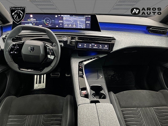 Peugeot e-3008 7 of 14