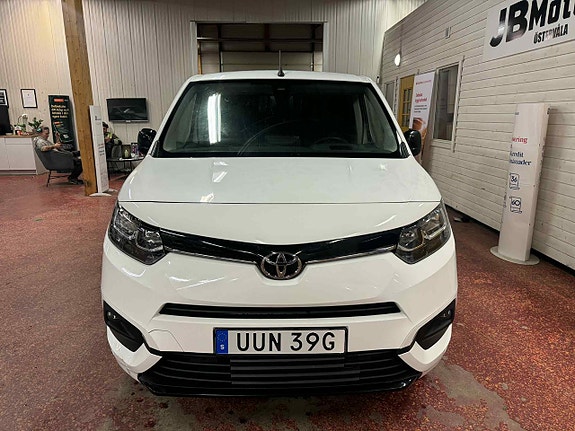 Toyota Proace City 6 of 8