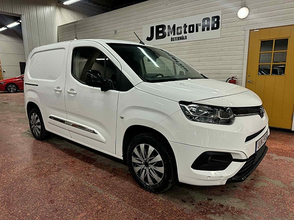 Toyota Proace City 2 of 5