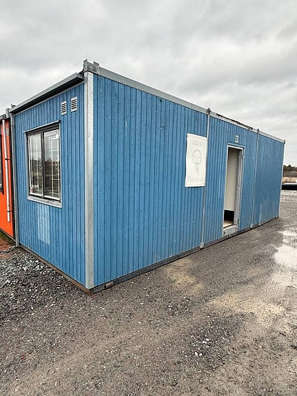 Omklädningsbod Omt6-8 med wc. Attefall