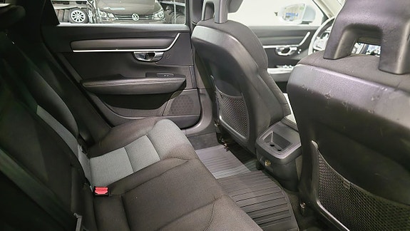 Volvo V90 12 of 24