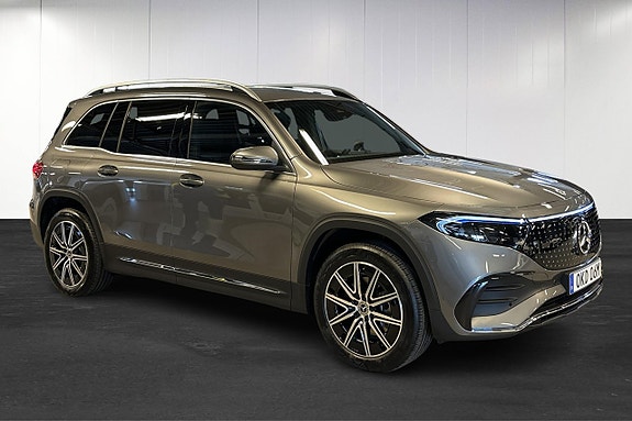 Mercedes-Benz EQB250+ 2 of 5