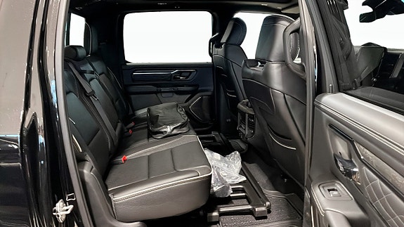 RAM 1500 5 of 9