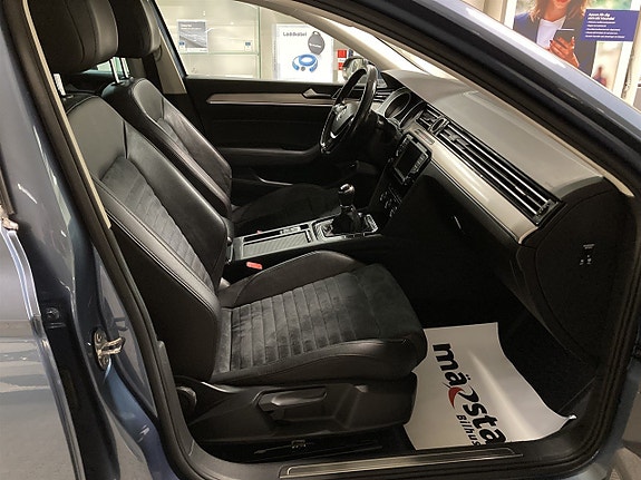 Volkswagen Passat 7 of 22