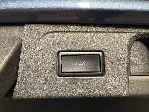 Volkswagen Passat 22 of 22