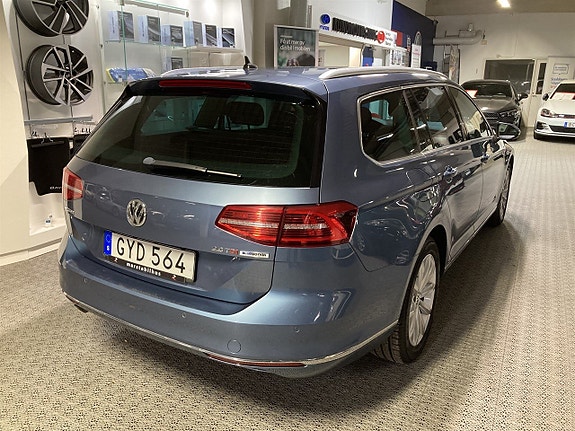 Volkswagen Passat 3 of 5