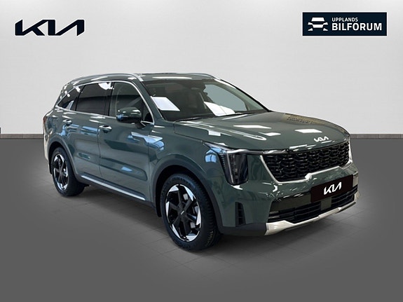 Kia Sorento 3 of 18