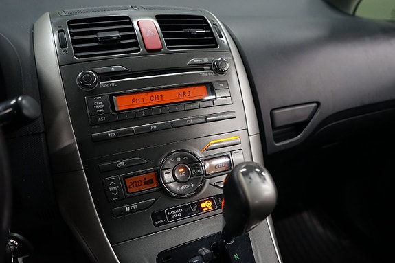 Toyota Auris 11 of 12