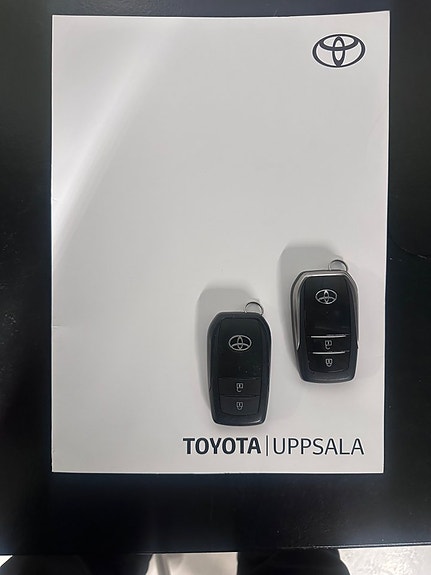 Toyota C-HR 25 of 26