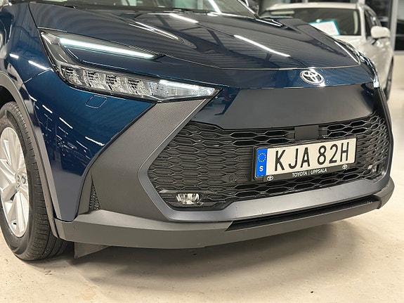 Toyota C-HR 11 of 26