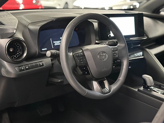 Toyota C-HR 16 of 26